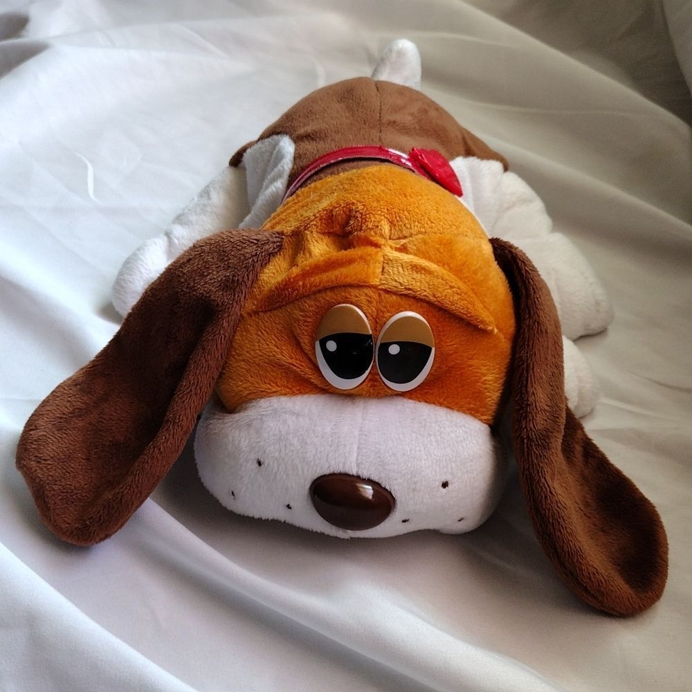 Hasbro pound puppies stuffed hound Dog